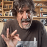 Peninha critica voto evangélico e defende "pastoreio"