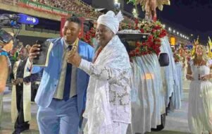 Pastor defende carnaval na Sapucaí e alfineta igrejas.