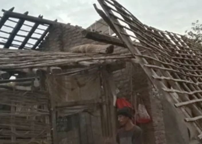 Cristãos se recusam a renegar fé e sofrem ataques a casas.